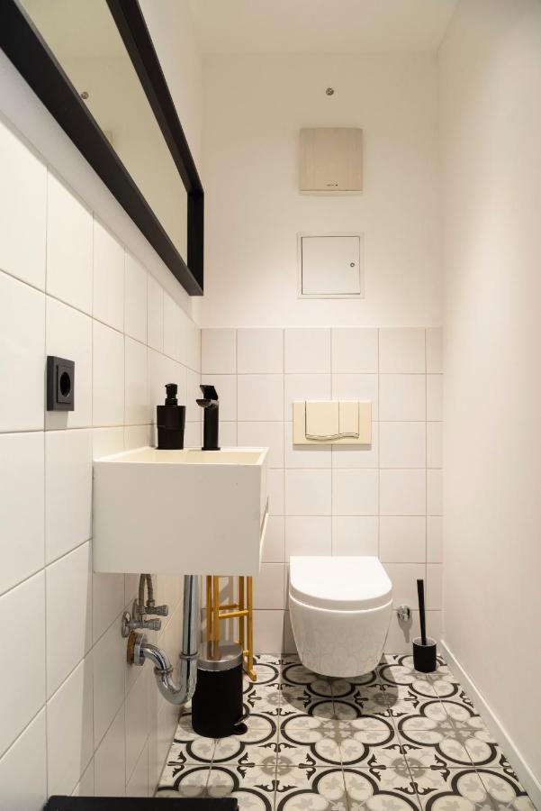 Modernes Studio Im Herzen Pirnas エクステリア 写真